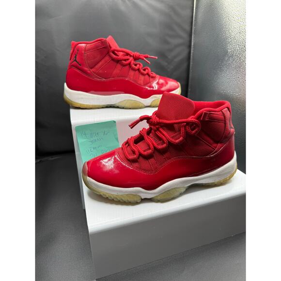 Nike Air Jordan 11 Retro - Red, Black and White - Size 7.5M main image 9